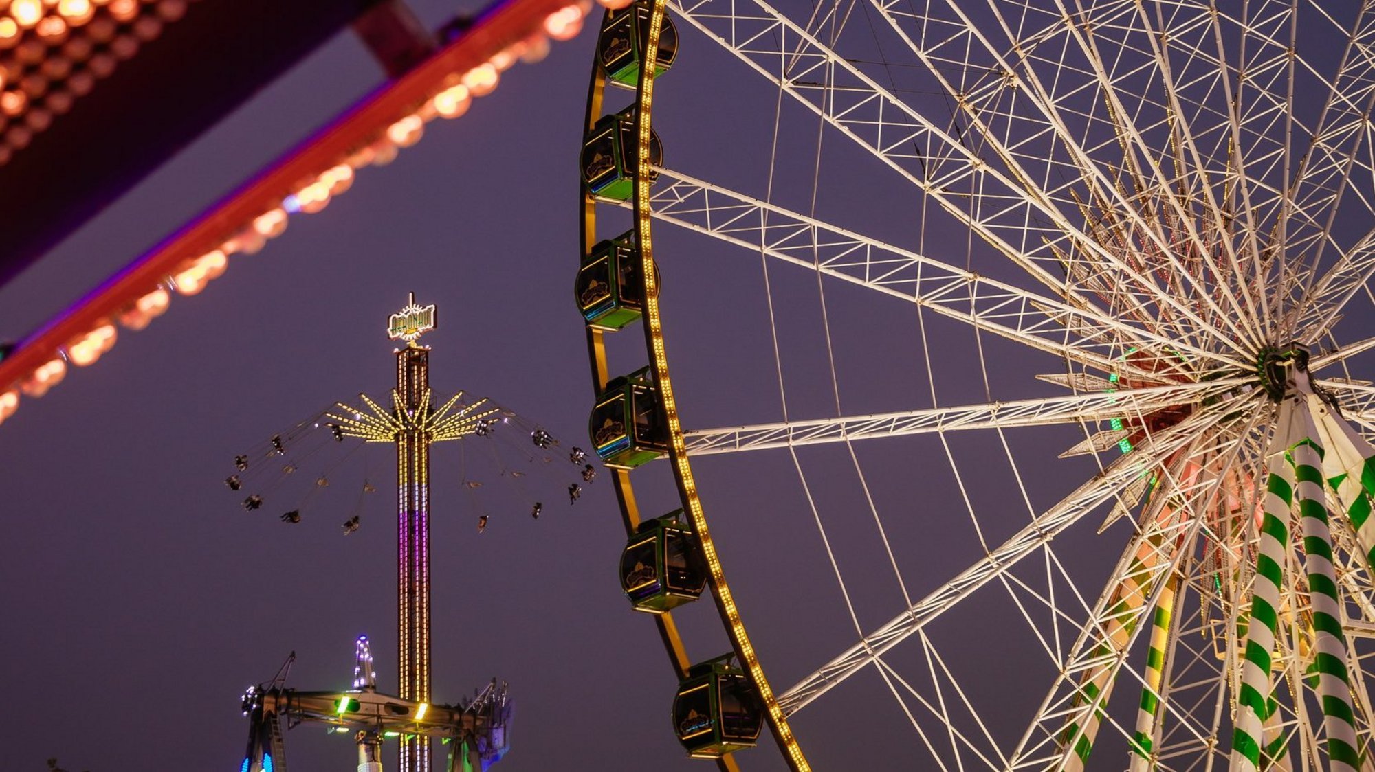 Riesenrad bei Nacht